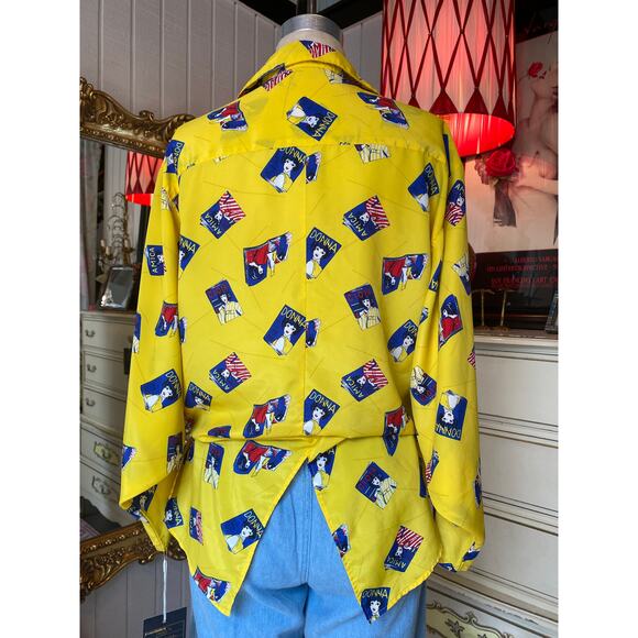 vintage 1980s novelty print magazine blouse yellow retro lady print large 36 38 - Picture 7 of 9